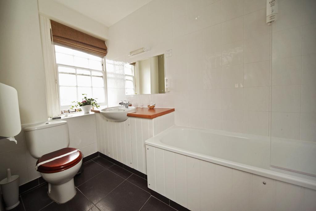 The Broadway Hotel Letchworth Extérieur photo